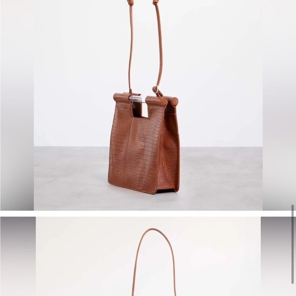 NWT Beis Crossbody Bag in Cognac Faux Croc - Structured Bag for Fall - Picture 4 of 12